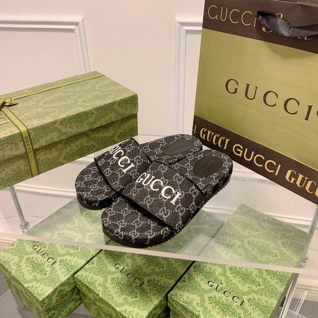 出厂价: Gucci 北面联名春夏新款电绣厚底拖鞋 爆款上线 完美诠释的淋漓尽致！原版开发支持市场任意对比！用心的材料！历经数月打造！版型做到极致漂亮！独具魅力