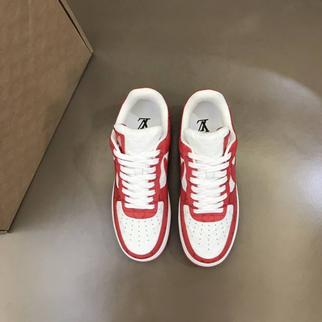 OUIS *UITTO* x OFF-WHITE x Nike 三方联名！潮酷男士休闲运动鞋，配色无敌，设计思路基本上是延续 THE TEN 的风格，Swoos